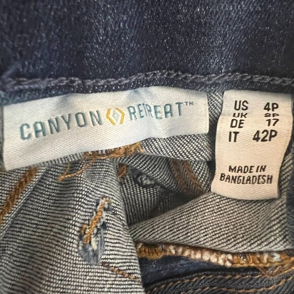 Canyon Retreat Women Pants ~ Jeans sz 4P Heartland Denim Front Slit Blue A575707 - Picture 6 of 7